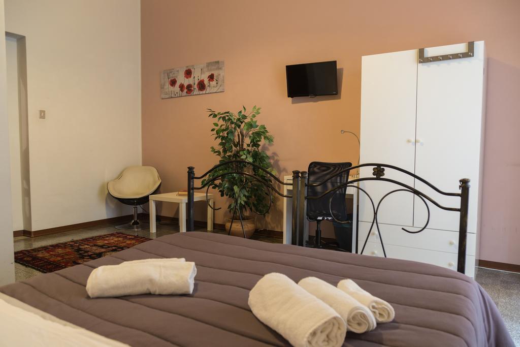 Tra L'Etna E Il Mare B&B Katanya Dış mekan fotoğraf