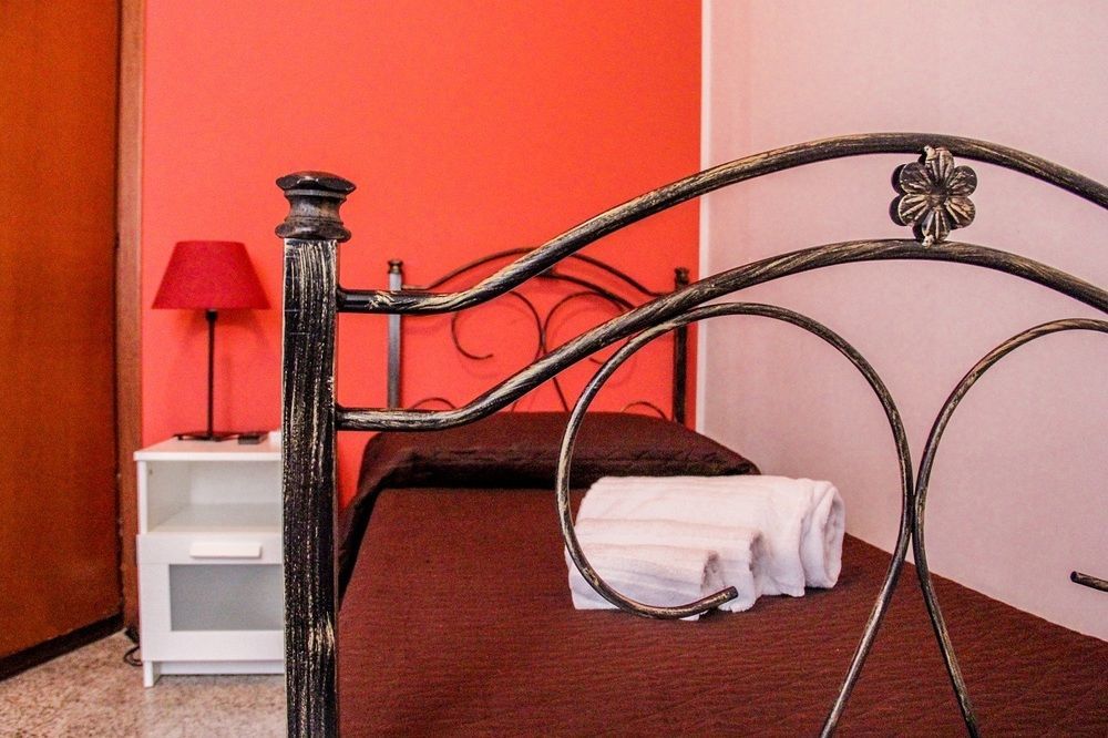 Tra L'Etna E Il Mare B&B Katanya Dış mekan fotoğraf