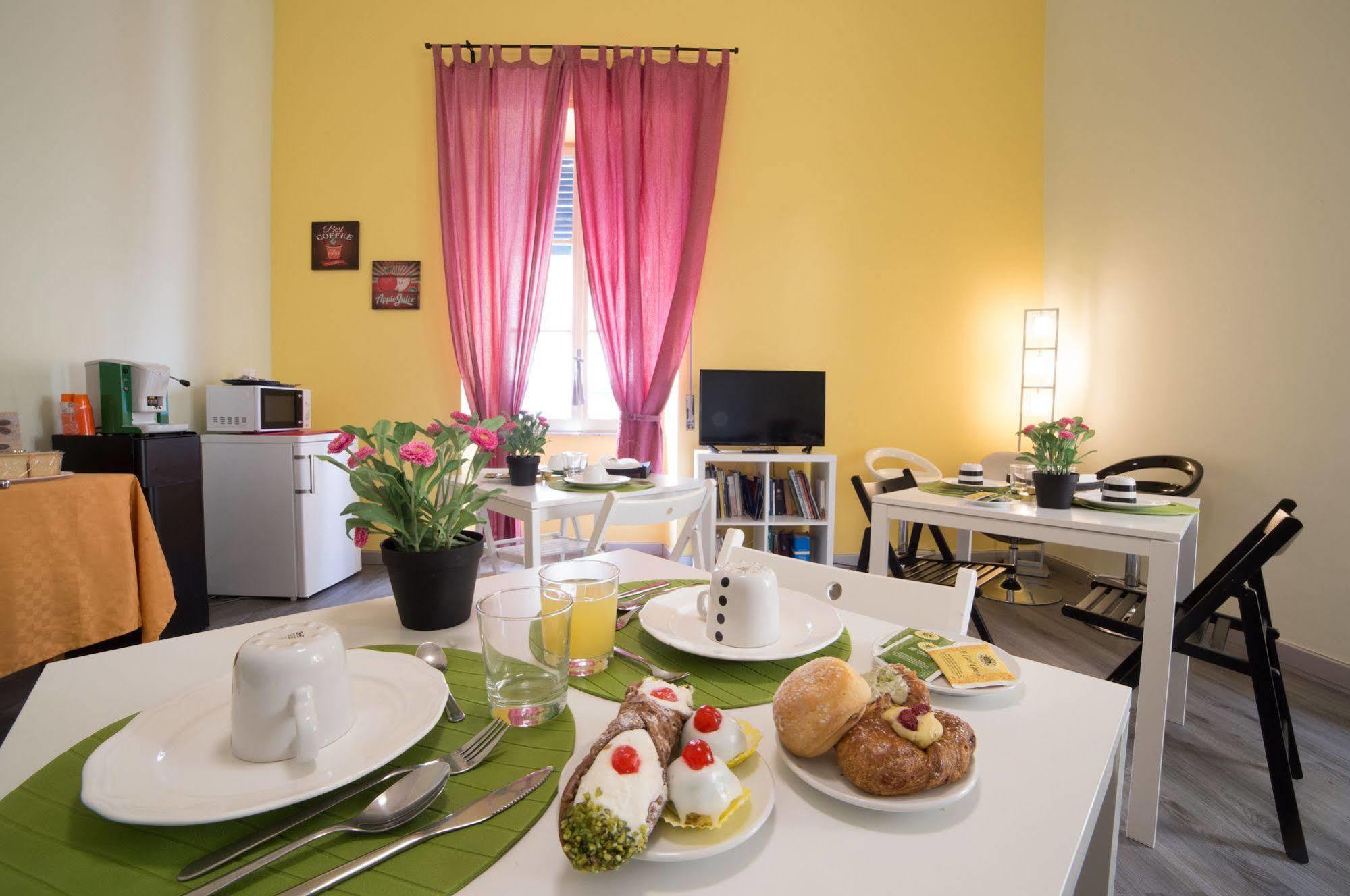 Tra L'Etna E Il Mare B&B Katanya Dış mekan fotoğraf